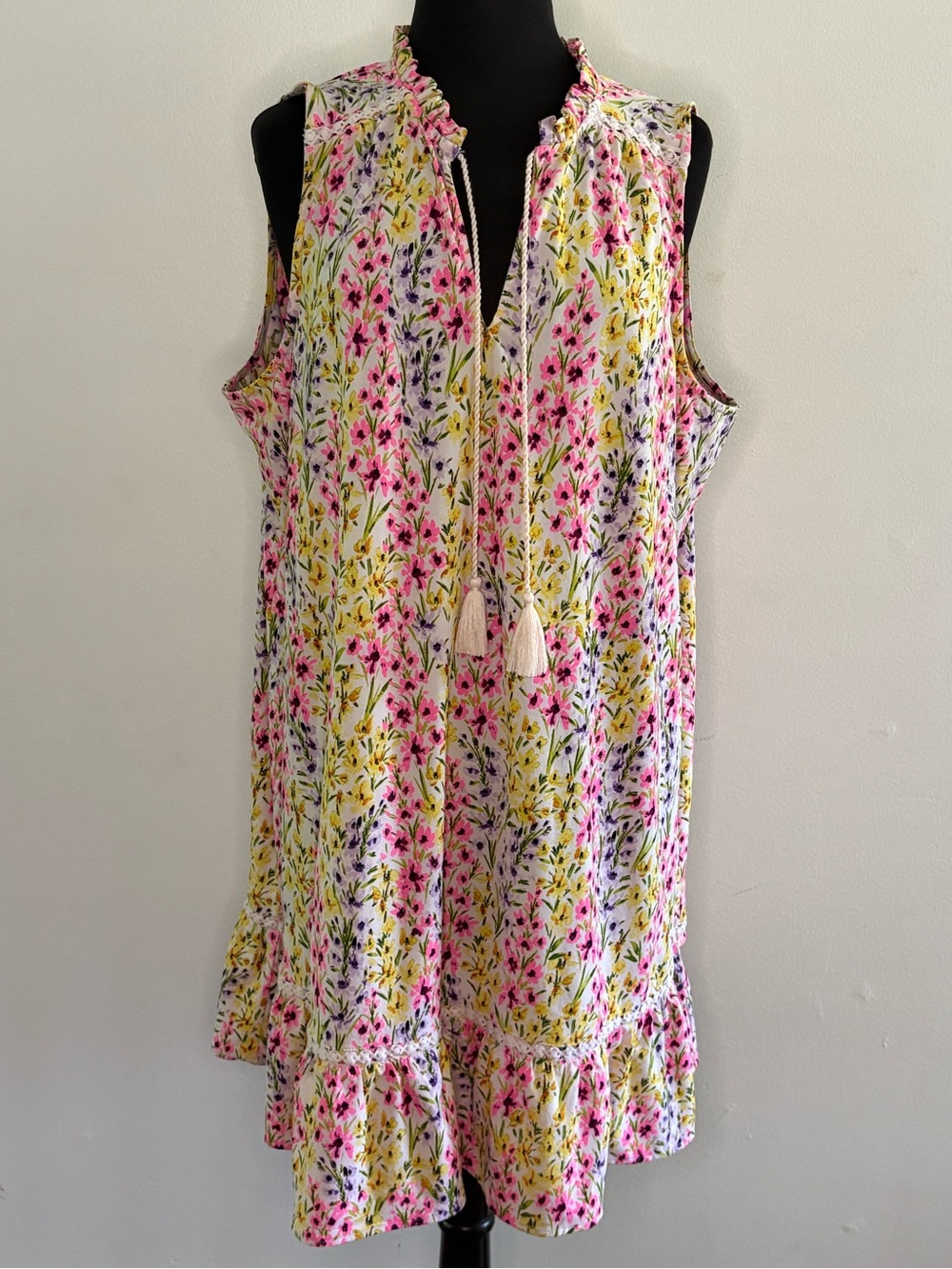 crown & ivy Floral V-Neck Dress in Pink, Purple & Green XXL